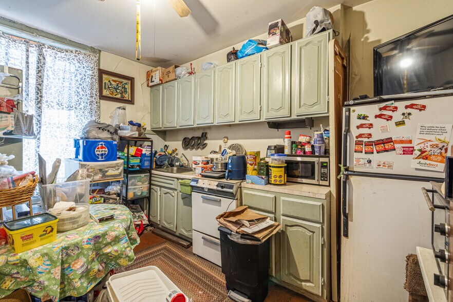 More Photos Of 656 Henry St, Brooklyn Apartments For Sale