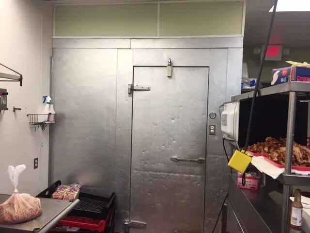 More Photos Of 1200 S Minnesota Ave, Sioux Falls Restaurant For Sale