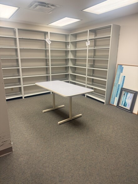 More Photos Of 2125 Heights Dr, Eau Claire Medical For Lease