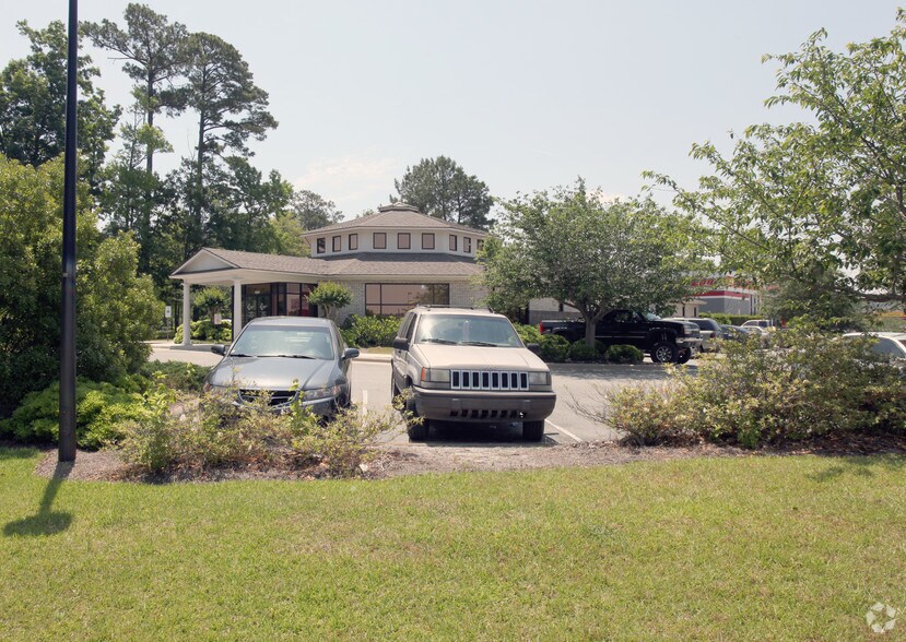 More Photos Of 5245 S College Rd, Wilmington Medical For Sale