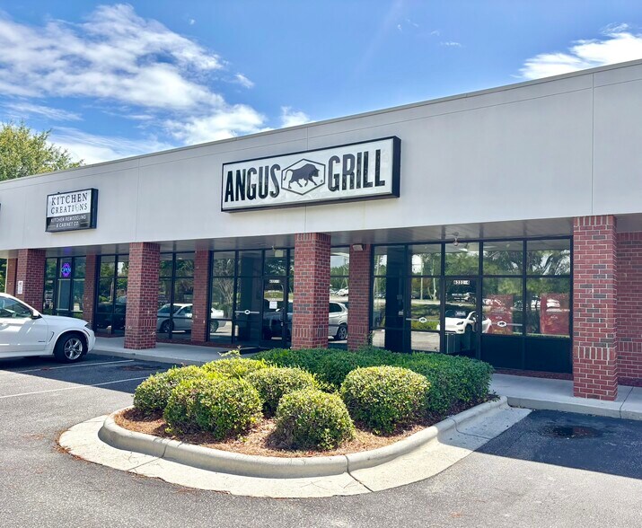 Primary Photo Of 6331 Carolina Beach Rd, Wilmington Freestanding For Lease