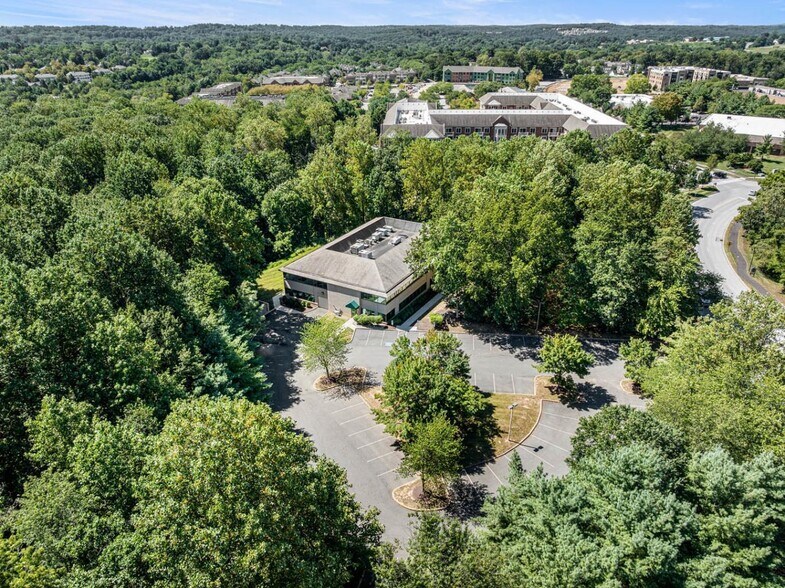 More Photos Of 505 Eagleview Blvd, Exton Unknown For Lease
