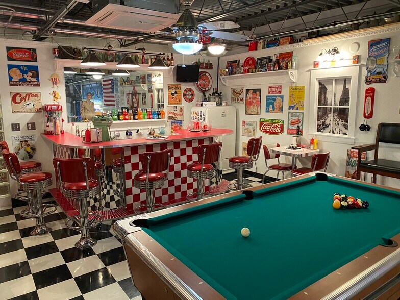 More Photos Of 9181 Commerce Center Cir, Highlands Ranch Self Storage For Sale