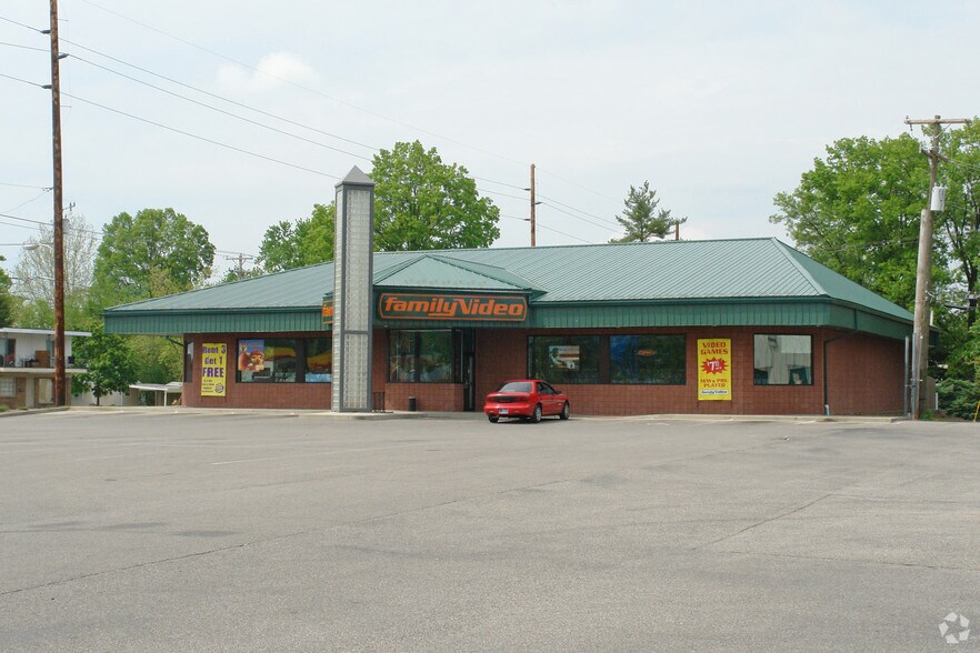 More Photos Of 2000 Covert Ave, Evansville Freestanding For Lease