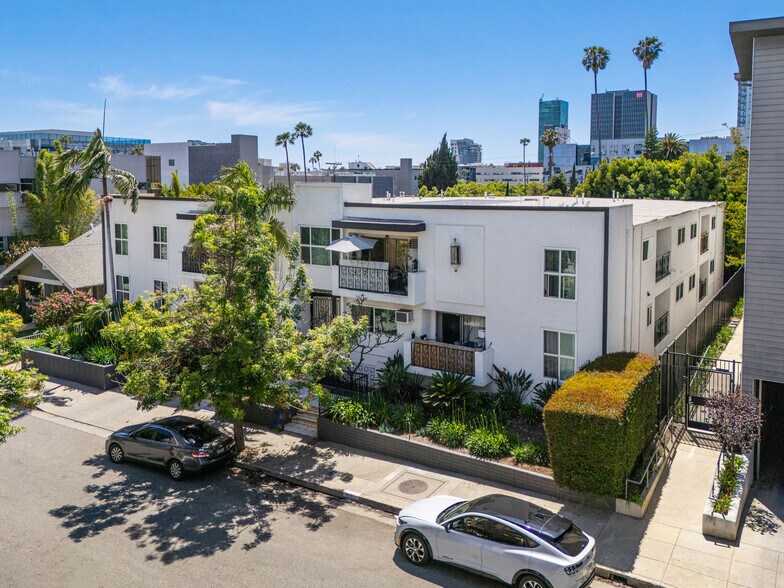 More Photos Of 1545 Gordon St, Los Angeles Multifamily For Sale