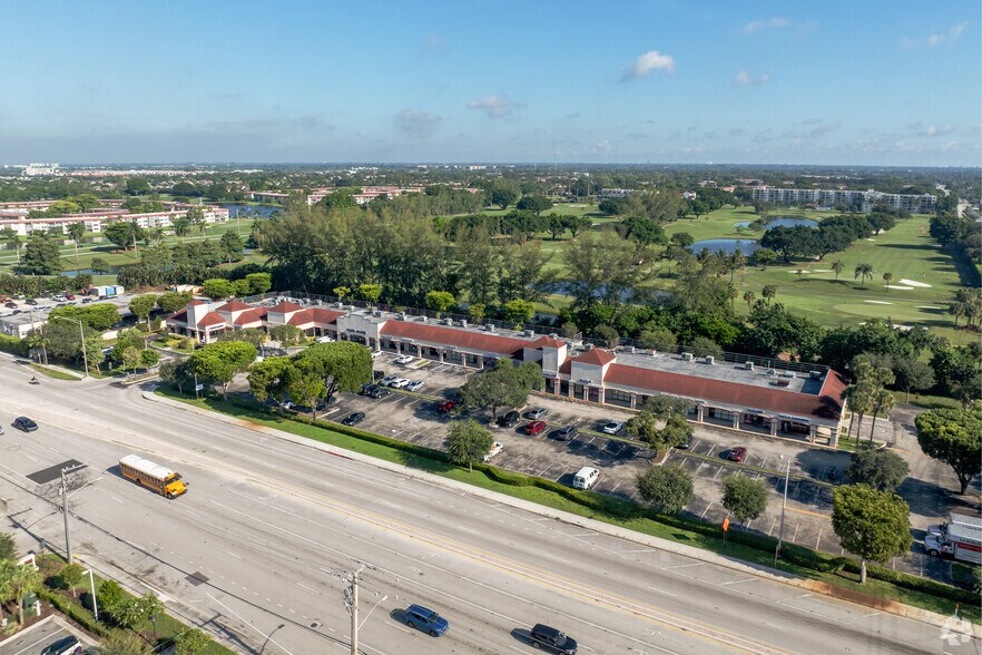 More Photos Of 8901-9131 Pembroke Rd, Hollywood Unknown For Lease