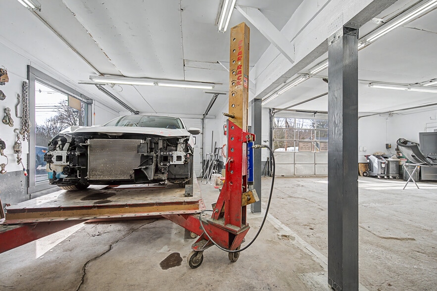 More Photos Of 298 Village St, Medway Warehouse For Sale