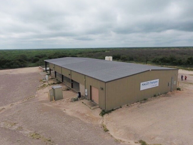 More Photos Of 1811 State Highway 16, Hebbronville Warehouse For Sale
