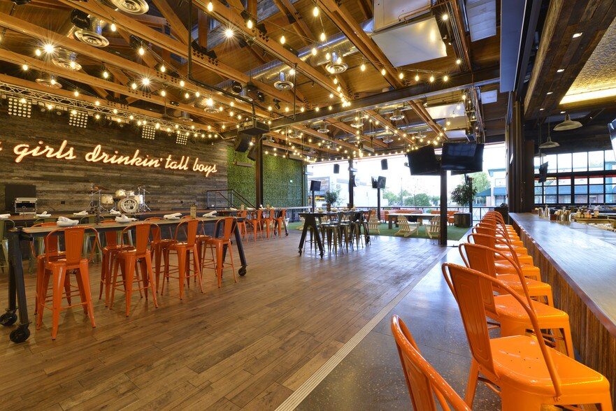 More Photos Of 323 N Gilbert Rd, Gilbert Restaurant For Sale