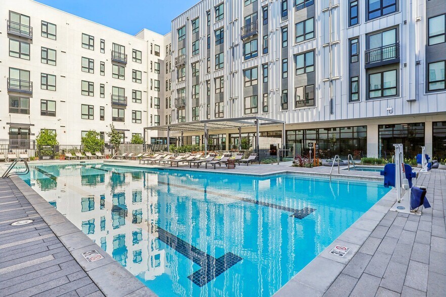 More Photos Of 251 6th St, Sacramento Apartments For Lease