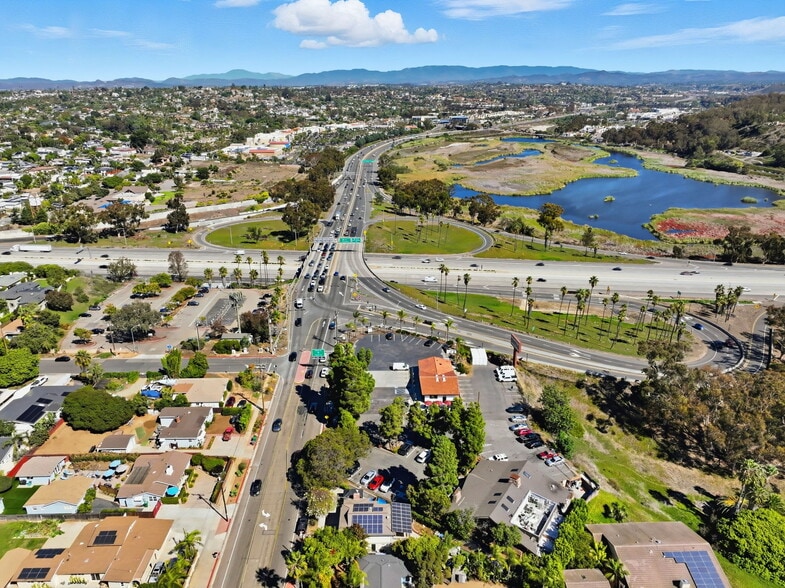 More Photos Of 1221 Vista Way, Oceanside Restaurant For Sale