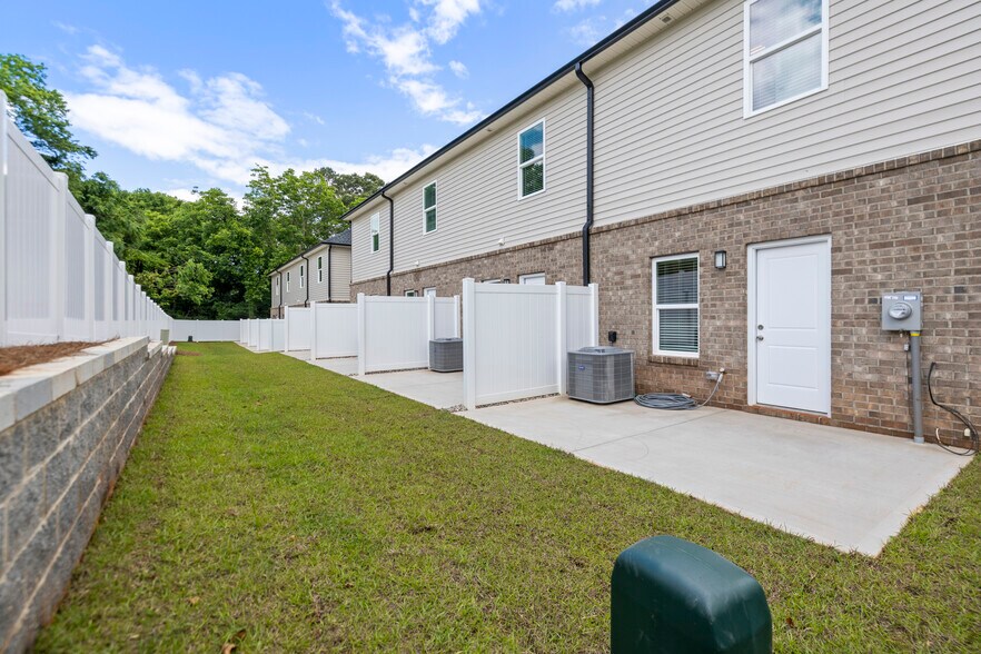 More Photos Of 501 Mill St, Lowell Apartments For Sale