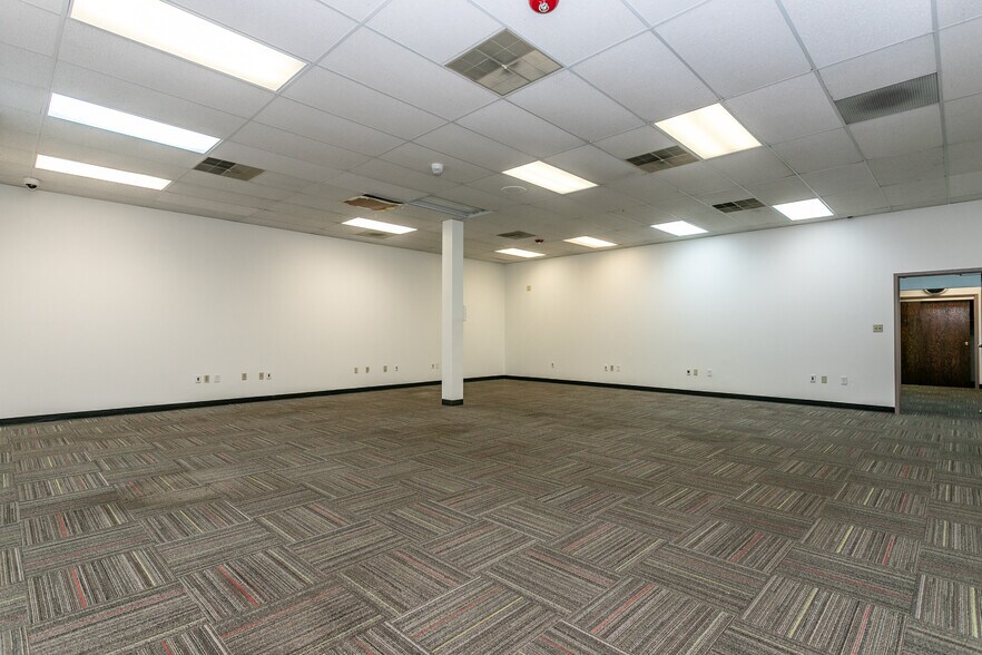 More Photos Of 1520 Mascoutah Ave, Belleville Office Residential For Sale