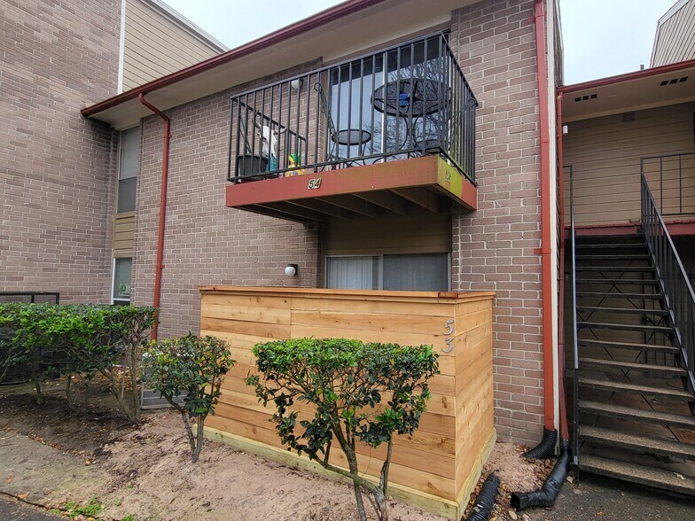 More Photos Of , Houston Multifamily For Sale