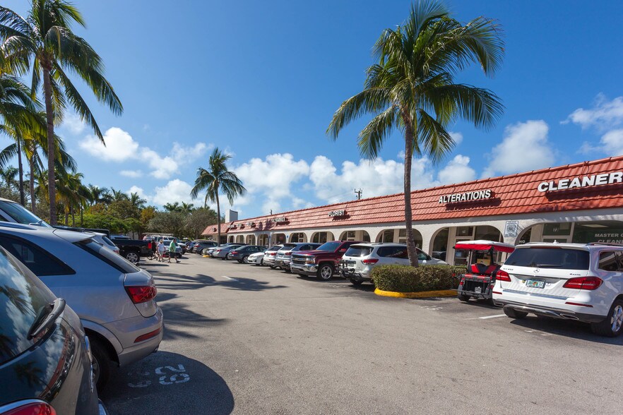 More Photos Of 51-99 Harbor Dr, Key Biscayne Storefront For Lease