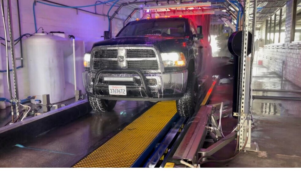 More Photos Of 44267 Division St, Lancaster Carwash For Sale