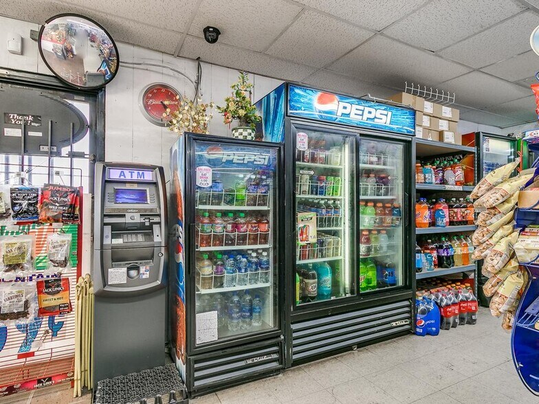 More Photos Of 3901 NW 10th St, Oklahoma City Convenience Store For Sale