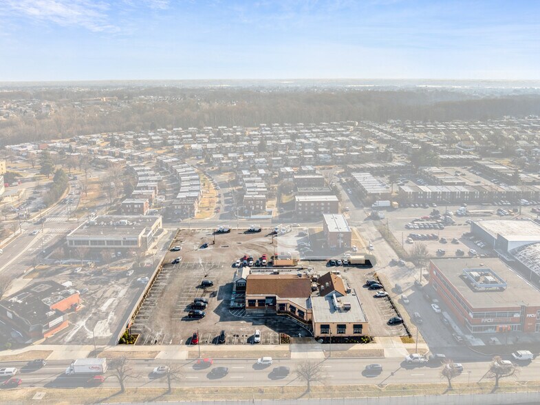 Primary Photo Of 8101-8111 Roosevelt Blvd, Philadelphia Restaurant For Sale