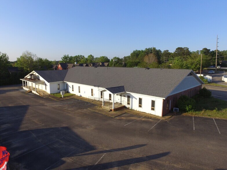Primary Photo Of 665 Opelika Rd, Auburn Medical For Sale