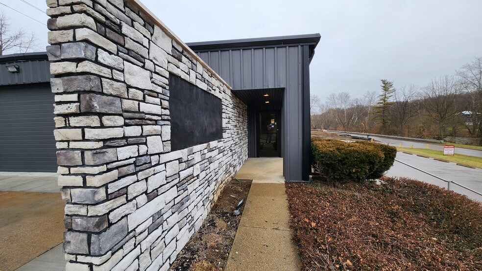 More Photos Of 272 E Kemper Rd, Loveland Industrial For Lease