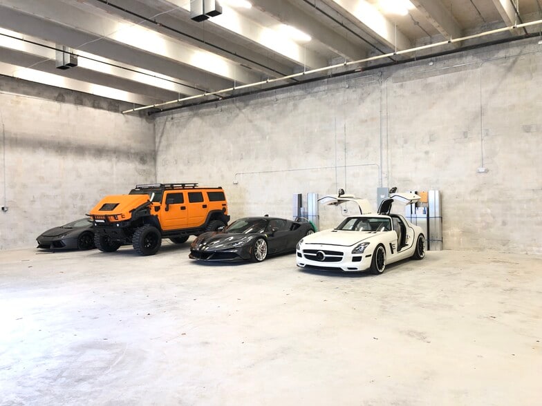 Primary Photo Of 2001 W State Road 84, Fort Lauderdale Warehouse For Sale