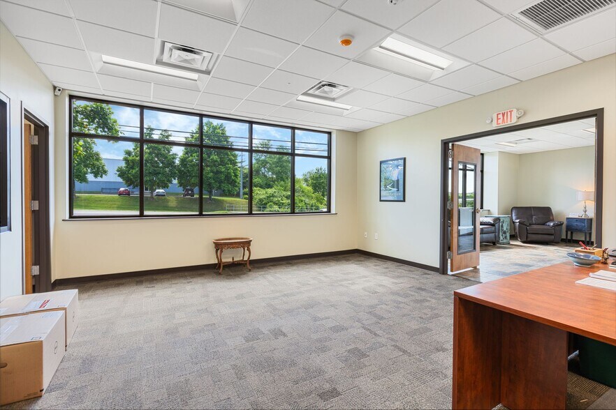 More Photos Of 533 Myatt Dr, Madison Showroom For Sale