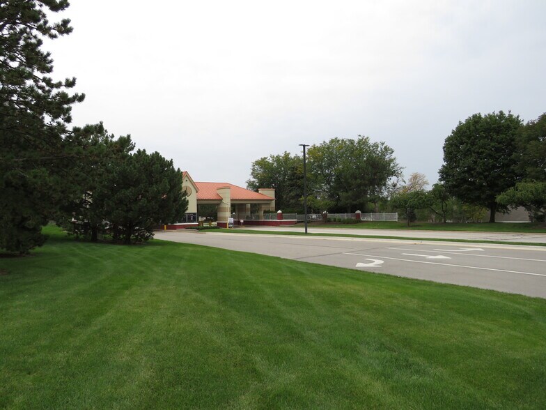 More Photos Of Weber Rd & Carillon Dr, Romeoville Land For Sale