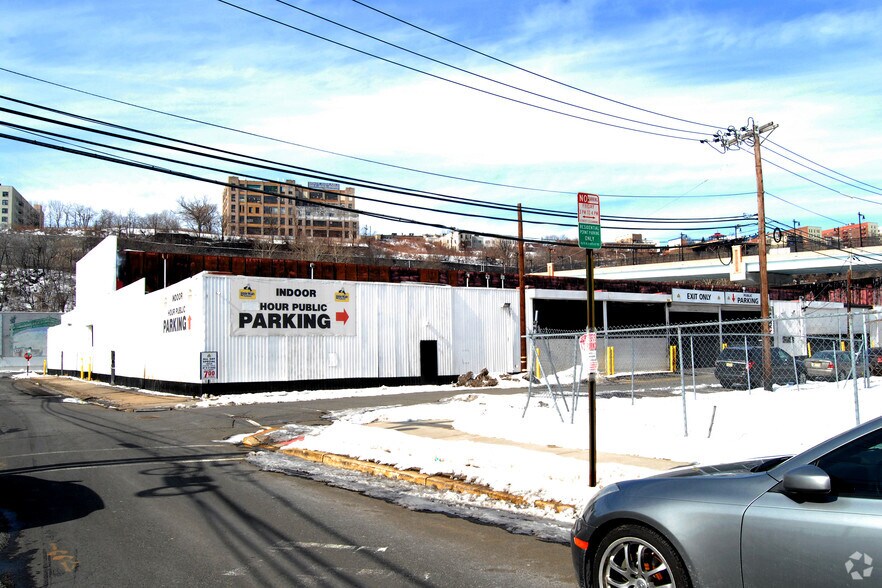 More Photos Of 1300 Jefferson St, Hoboken Parking Garage For Lease