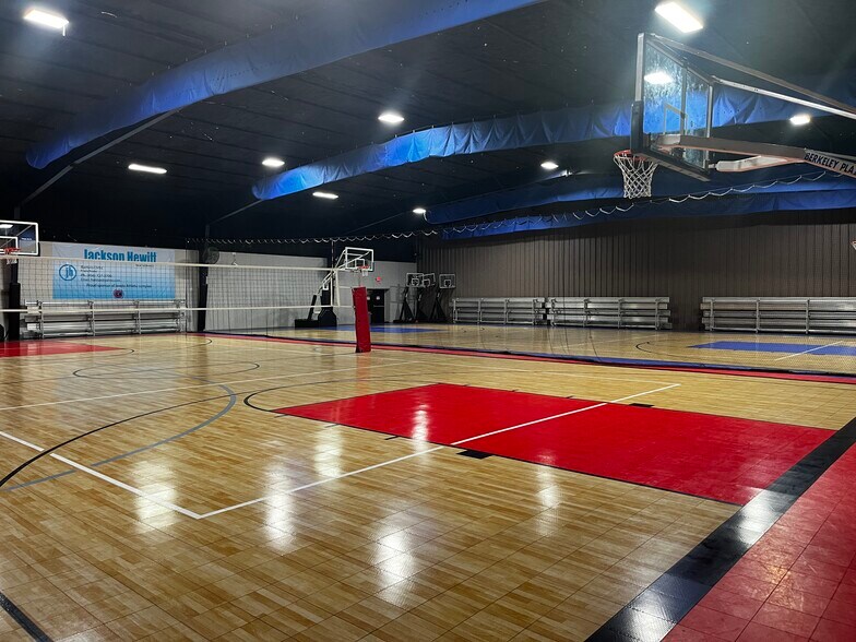 More Photos Of 708 Chaparral St, Laredo Research And Development For Sale