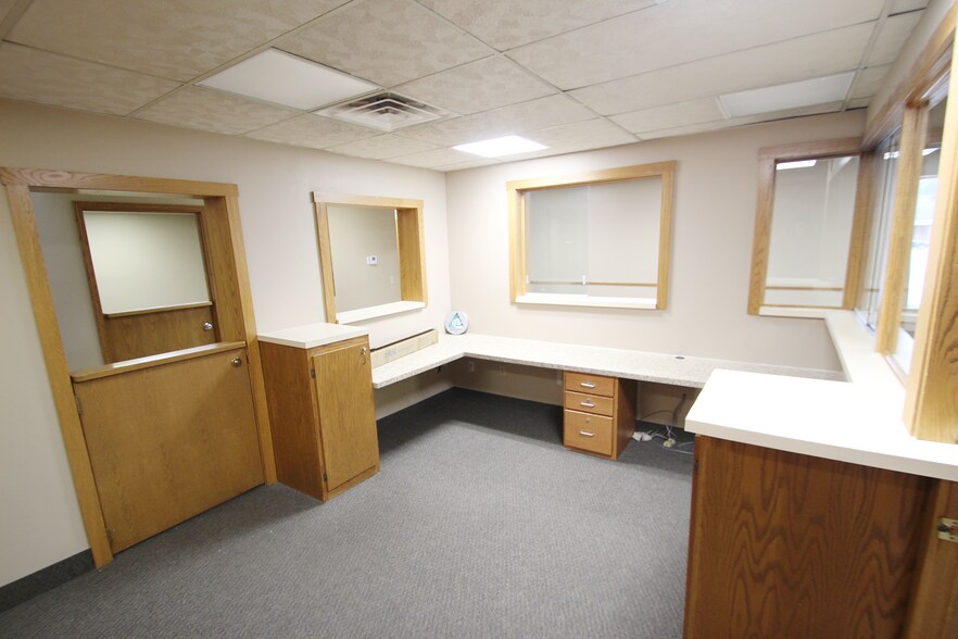 More Photos Of 223 N Main St, Rittman Office For Lease