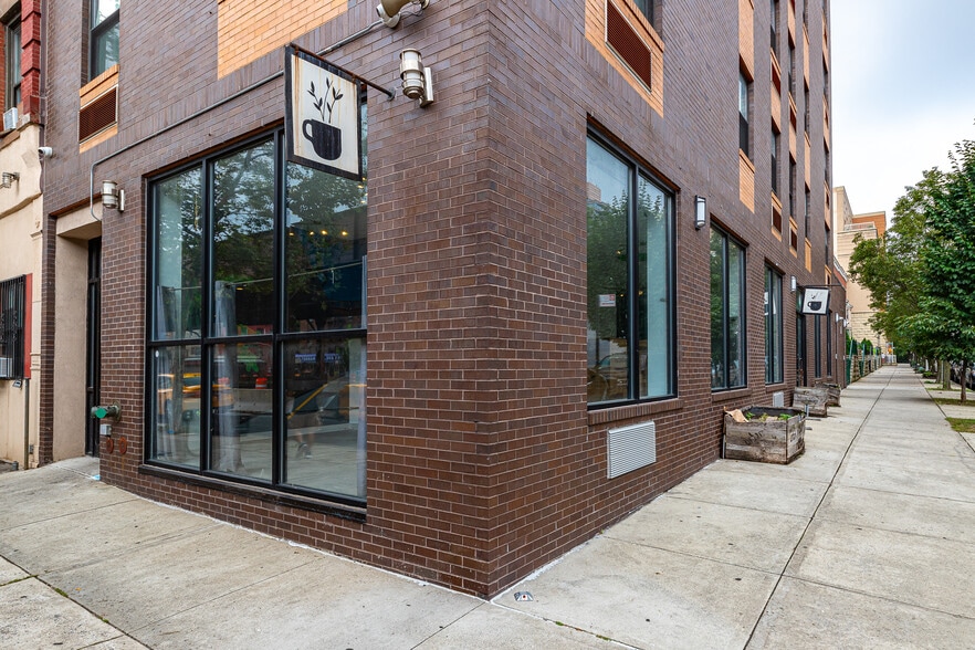 More Photos Of 1674 Park Ave, New York Apartments For Sale