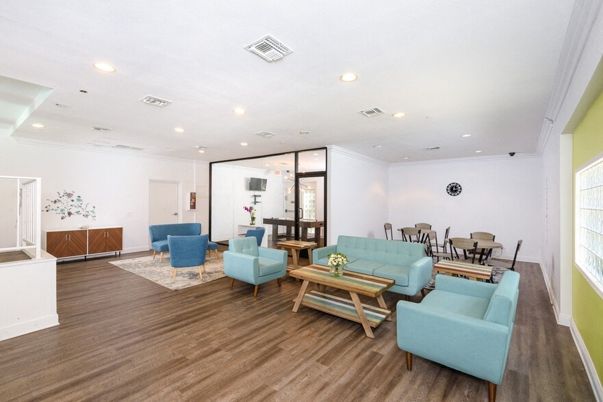 More Photos Of 7230 Franklin Ave, Los Angeles Apartments For Sale