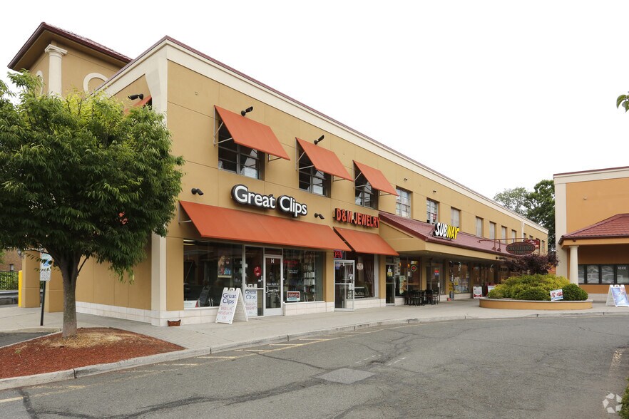 More Photos Of 2929-2933 Vauxhall Rd, Vauxhall Storefront For Lease