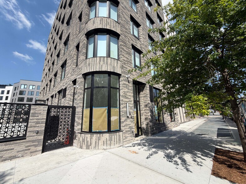 More Photos Of 2363 Bedford Ave, Brooklyn Apartments For Lease