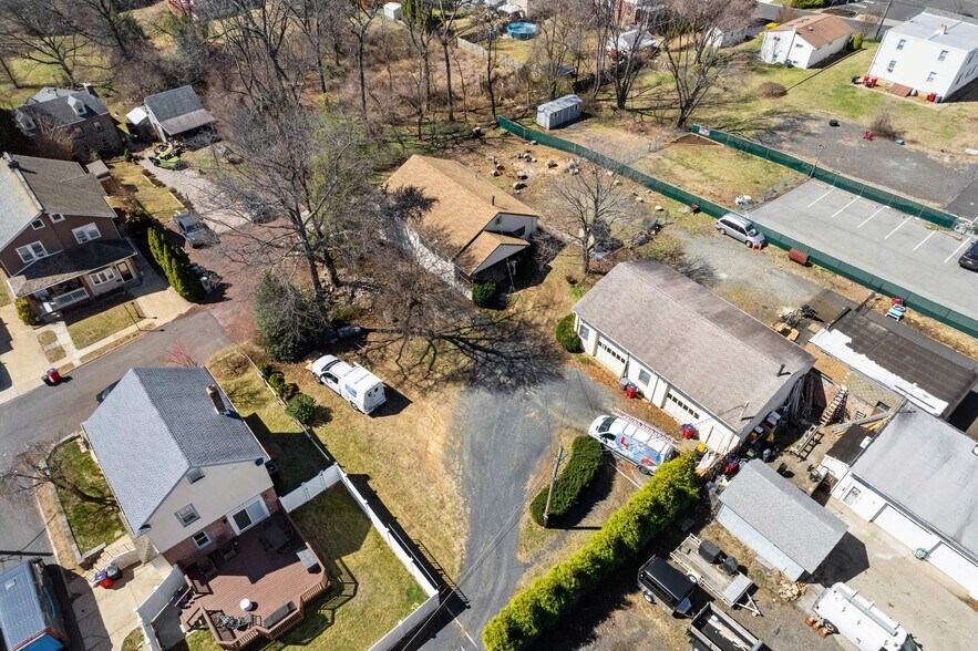 More Photos Of 309 Lynwood Ave, Jenkintown Warehouse For Sale