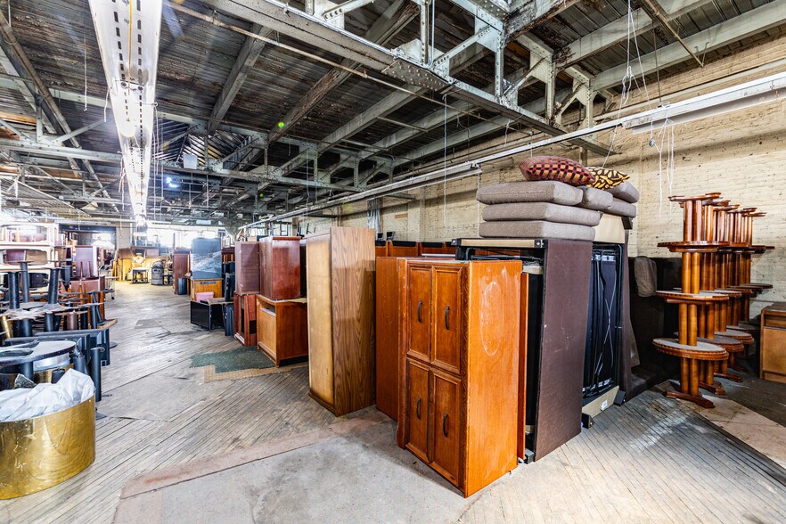 More Photos Of 2221 S Michigan Ave, Chicago Manufacturing For Sale