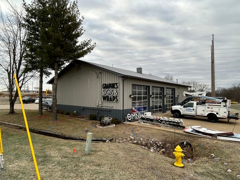 More Photos Of 8200 Orf Rd, Lake Saint Louis Police Fire Station For Lease