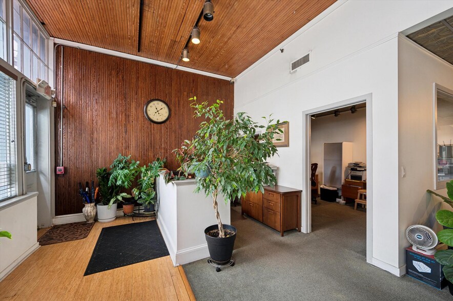 More Photos Of 136-138 N 2nd St, Philadelphia Apartments For Sale