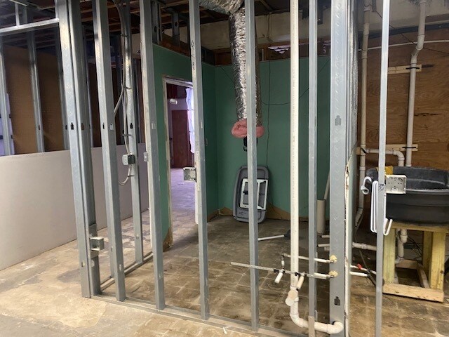 More Photos Of 7448 Springfield Ave, Sykesville Storefront For Lease
