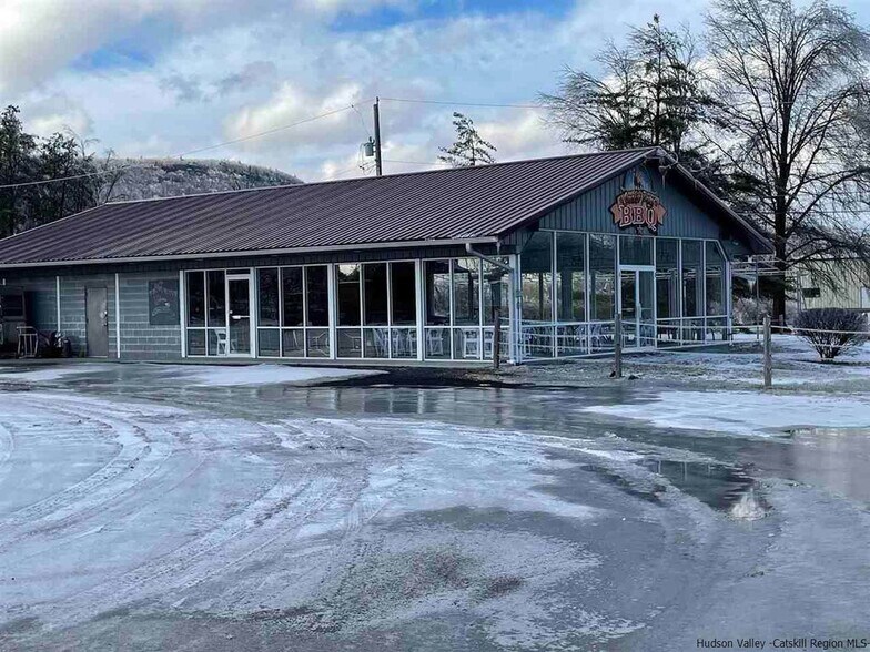 More Photos Of 963 Kings Hwy, Saugerties Restaurant For Sale