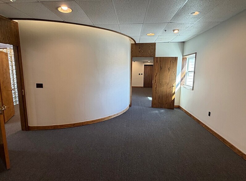 More Photos Of 66 Concord St, North Reading Light Distribution For Lease