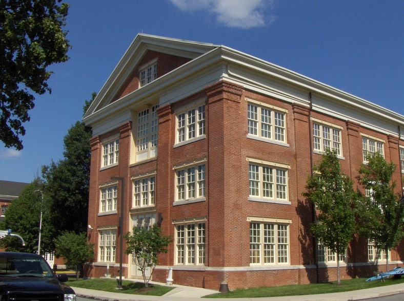 More Photos Of 5101 S Broad St, Philadelphia Office For Lease