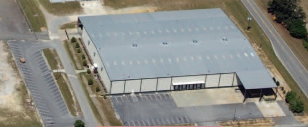 Primary Photo Of 3014 Industrial Park Rd, Millen Manufacturing For Lease
