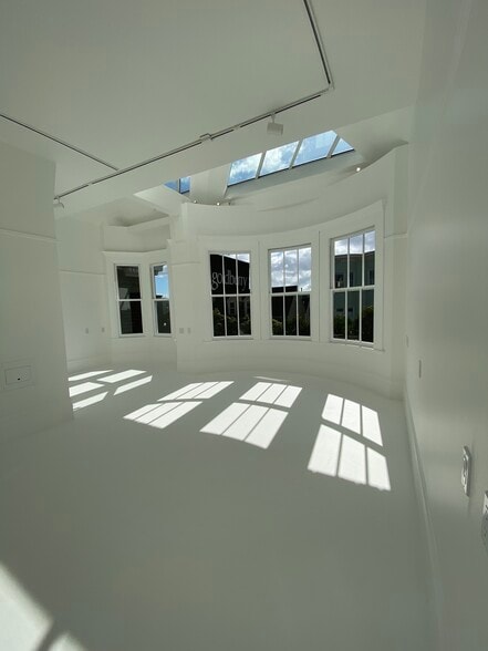 More Photos Of 3516 Sacramento St, San Francisco Storefront Retail Office For Lease