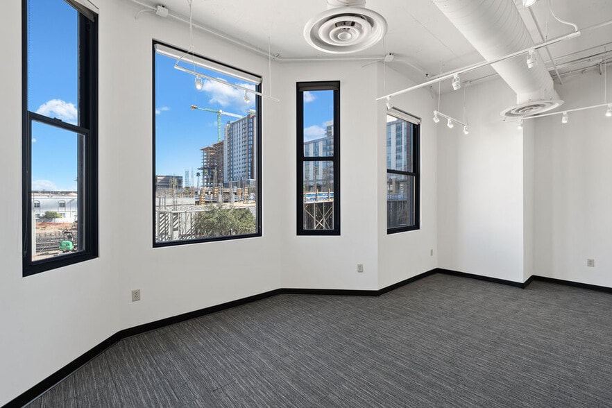 More Photos Of 21 E 6th St, Tempe Loft Creative Space For Sale