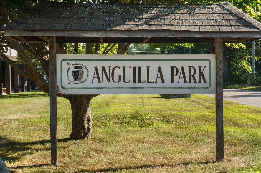 More Photos Of 20 S Anguilla Rd, Pawcatuck Office For Sale