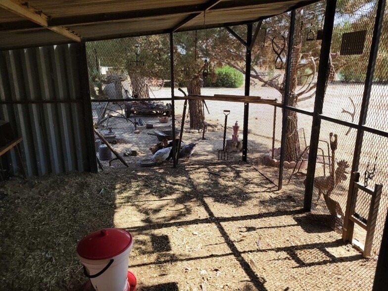 More Photos Of 41614 102nd St E, Palmdale Industrial For Lease