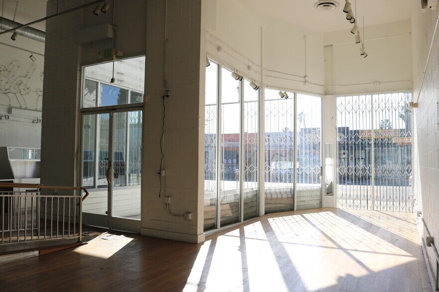 More Photos Of 7703 Melrose Ave, Los Angeles Storefront For Lease