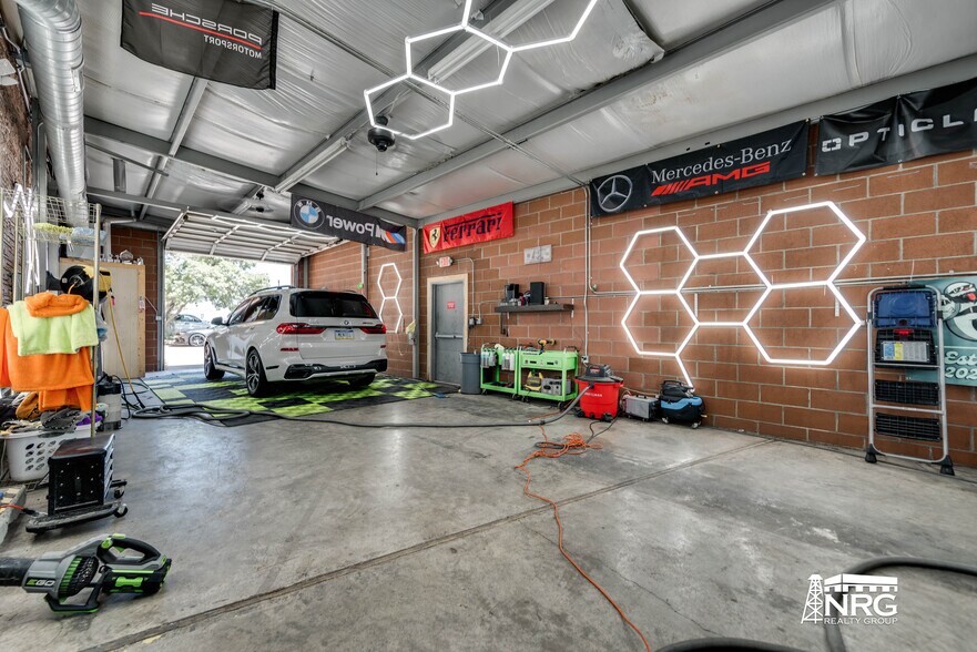 More Photos Of 3201 W Wall St, Midland Office For Sale