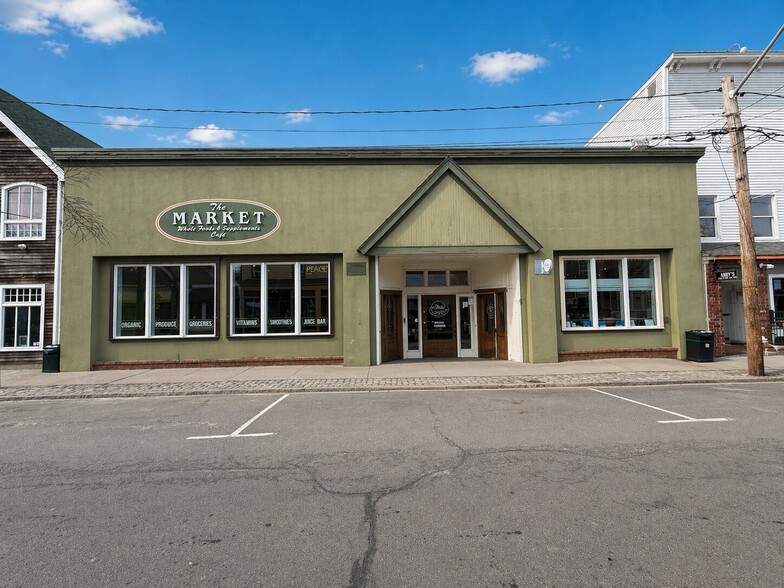 More Photos Of 38 Front St, Greenport General Retail For Sale